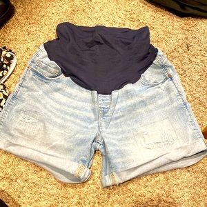 Maternity shorts